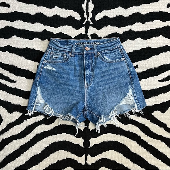 American Eagle Outfitters Pants - American Eagle Comfort Waist Super Hi-Rise Mom Shorts Denim Jean Shorts Size 00
